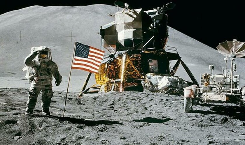 Η NASA και το «άγγιγμα του Θεού»: Η φοβερή ανακάλυψη του Apollo 15 στη Σελήνη (pics+vid)
