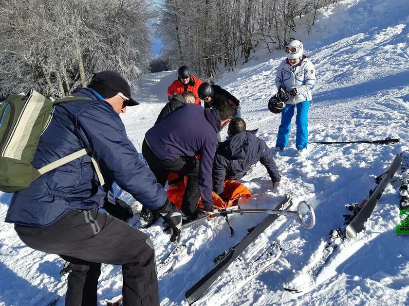 Σκιέρ τραυματίστηκαν στο Χιονοδρομικό Κέντρο Πηλίου (pics)