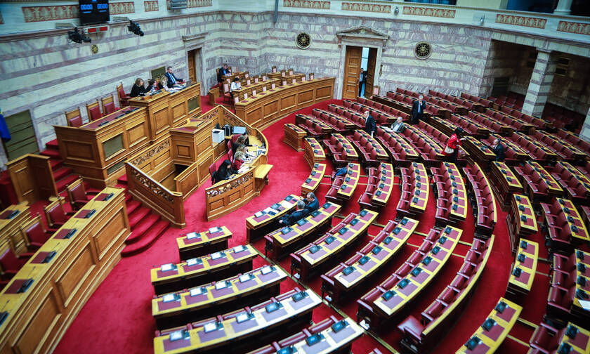 Ψήφος εμπιστοσύνης: Η «μονομαχία» στη Βουλή ξεκινά το μεσημέρι της Τρίτης (15/01)