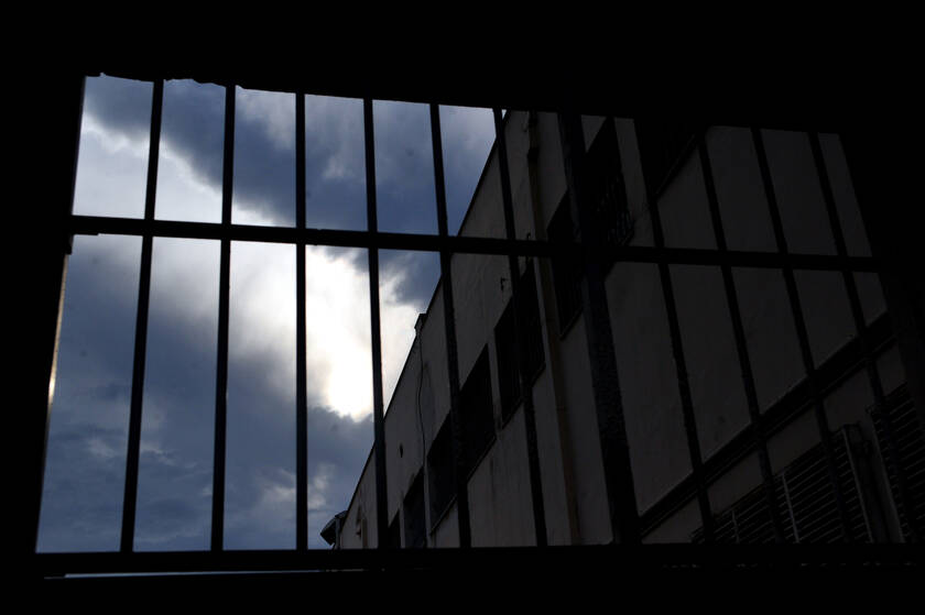 Πάτρα: Συνελήφθη ισοβίτης δραπέτης φυλακών