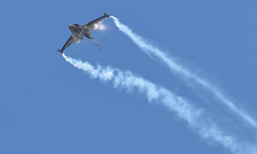 Θρίλερ στο Αιγαίο: Τουρκικό F-16 παρενόχλησε ελληνικό Super Puma κατά τη διάρκεια διάσωσης