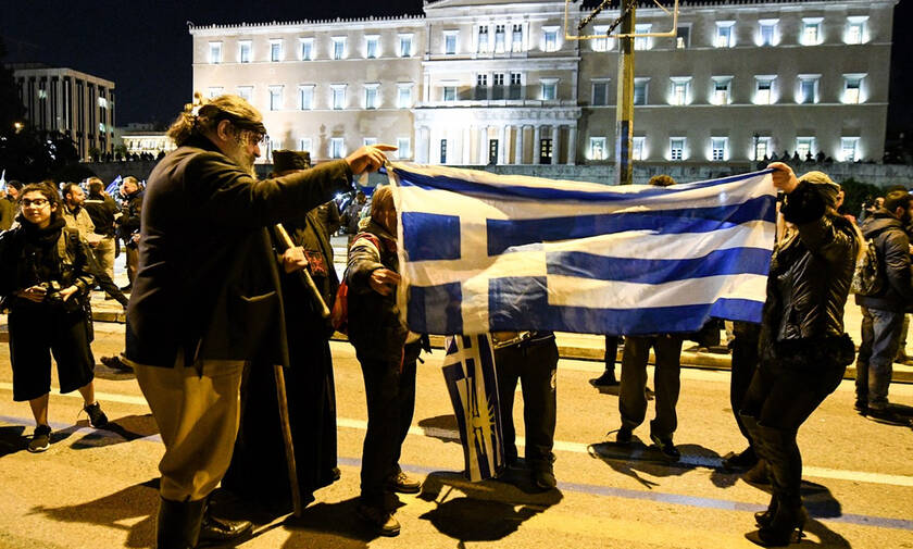 Συλλαλητήριο Αθήνα: Δείτε live εικόνα από το Σύνταγμα