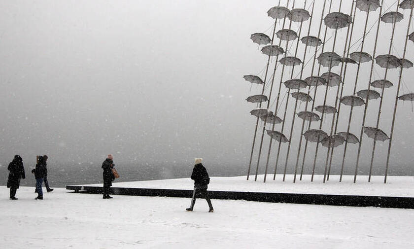 Καιρός: Έρχονται χιόνια στη Θεσσαλονίκη – Ισχυρά φαινόμενα και στην Αθήνα