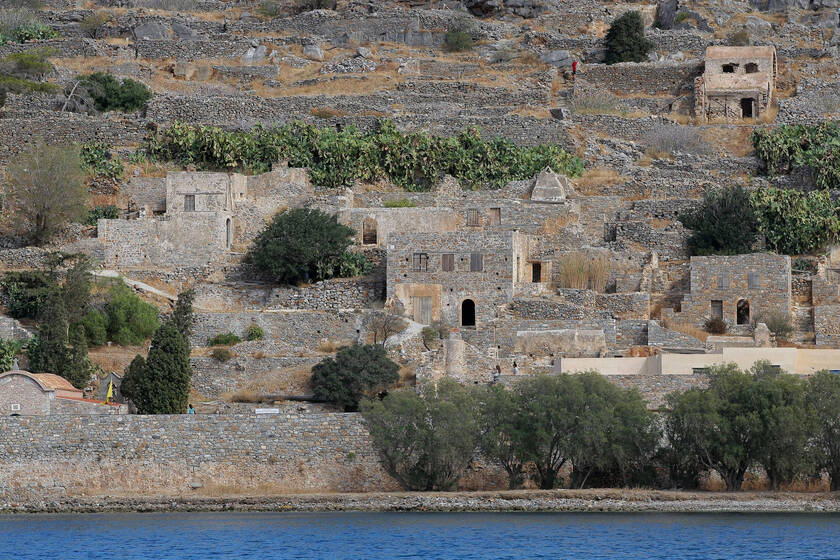 Η διαδικασία θεσμικής προστασίας της νησίδας, με τον χαρακτηρισμό της ως αρχαιολογικού χώρου, ξεκίνησε τη δεκαετία του 1970