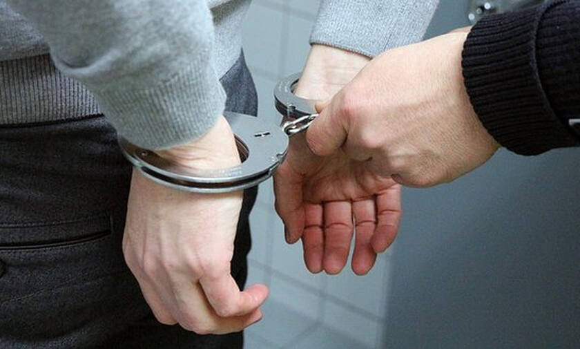 Πειραιάς: Συνελήφθη 23χρονος για βιασμό ανήλικης - Στη δημοσιότητα τα στοιχεία του  