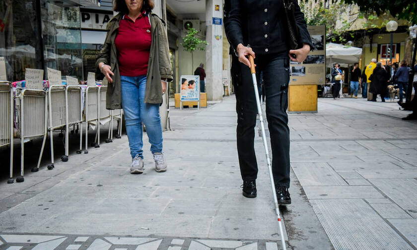 Συγκλονίζει η δύναμη της 45χρονης τυφλής Μαρίας: Ρίχνεται στη «μάχη» των αυτοδιοικητικών εκλογών
