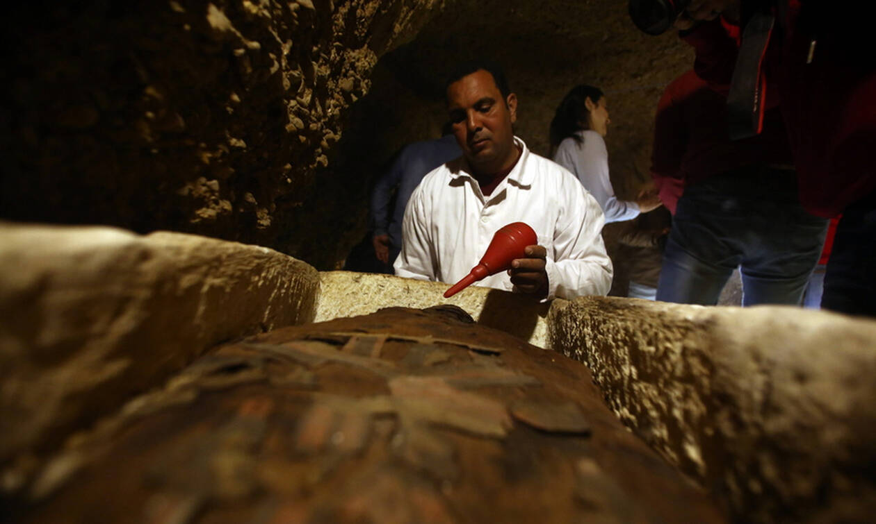 Σπουδαία ανακάλυψη στην Αίγυπτο: Βρέθηκαν μούμιες άνω των 2.000 ετών (pics)