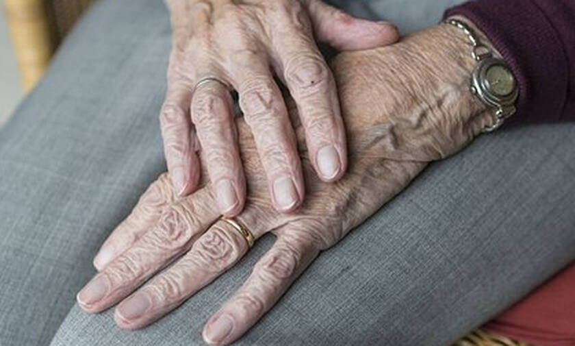 Βόλος: Εξαπάτησαν 84χρονη με τα αναδρομικά του μακαρίτη συζύγου της