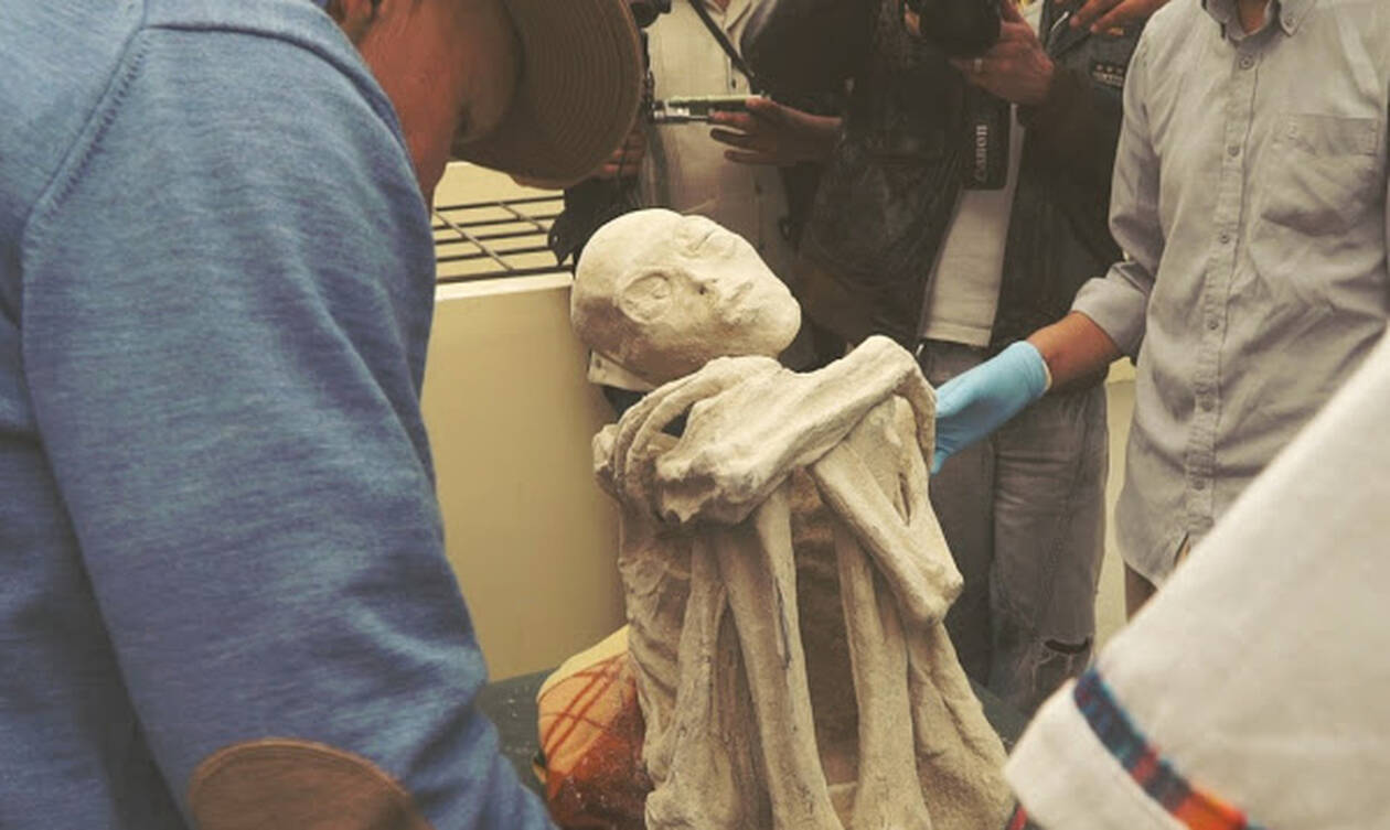 Αποκάλυψη! Οι εξωγήινοι που βρέθηκαν στον τάφο της Νάζκα ήταν ζωντανοί - Δείτε φωτογραφίες