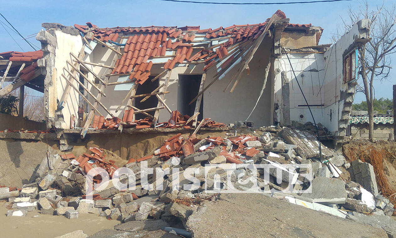 Ηλεία: «Εξαφανίζονται» σπίτια στην παραλία της Σπιάτζας (pics)