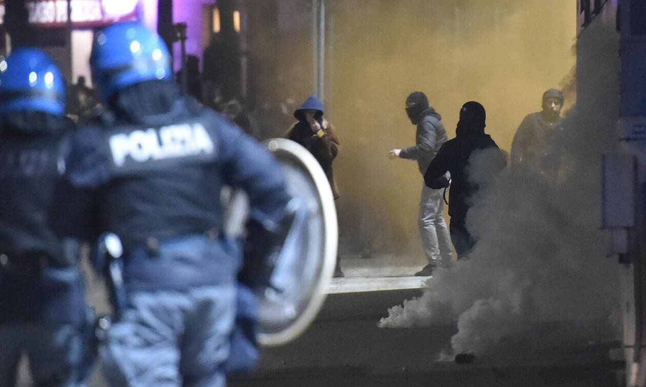 Άγριες συγκρούσεις στο Τορίνο: Τραυματίες, πανικός και προσαγωγές (pics)