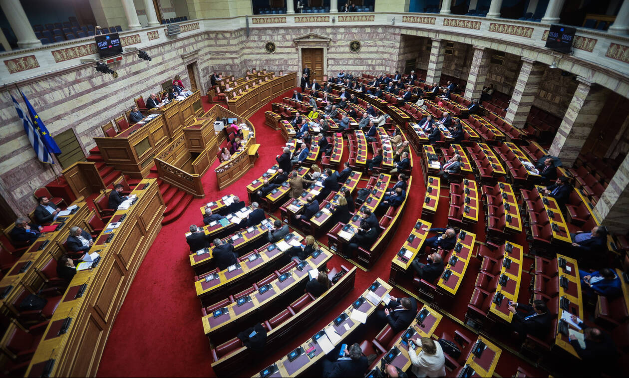 Βουλή: Σε ένα ψηφοδέλτιο όλες οι προτάσεις για τη συνταγματική αναθεώρηση – Την Πέμπτη η ψηφοφορία