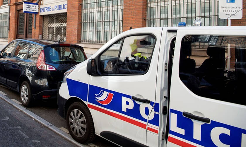 Επίθεση με μαχαίρι στη Γαλλία: Η αστυνομία πυροβόλησε τον δράστη (vid)