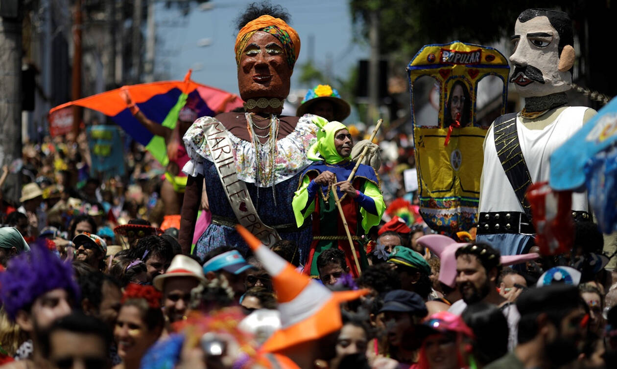 Βραζιλία: Ξεκίνησε το διάσημο καρναβάλι του Ρίο
