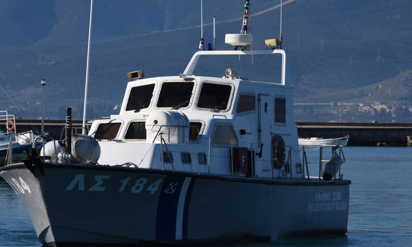 Συναγερμός στο Λιμενικό για ακυβέρνητο σκάφος με μετανάστες