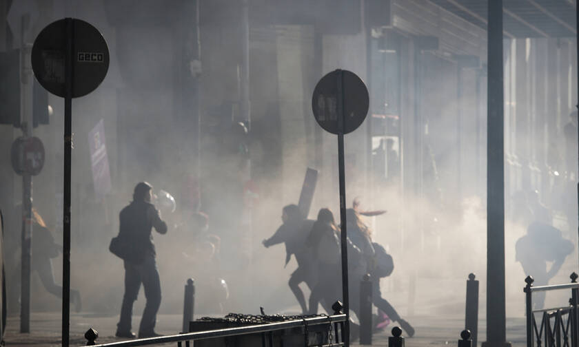 «Μύρισε» Χόλιγουντ στο Σύνταγμα: «Διαδηλώσεις», «συγκρούσεις» με τα ΜΑΤ και «χημικά» (pics)