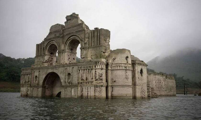 Αναδυόμενος ναός – φάντασμα 400 ετών