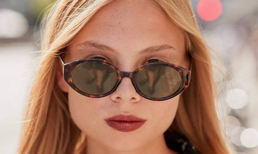 Fashion Guide: 5 ζευγάρια γυαλιά ηλίου από ταρταρούγα για κομψές εμφανίσεις
