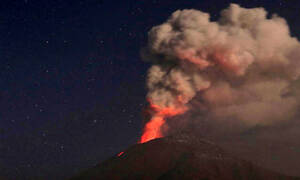 Τρομακτικές εικόνες! Έκρηξη ηφαιστείου στο Μεξικό