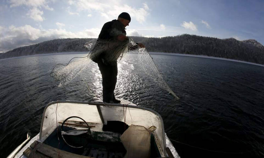 Κεφαλονιά: Ψαράς έπαθε ΣΟΚ με αυτό που είδε να βγαίνει από τη θάλασσα (pics)