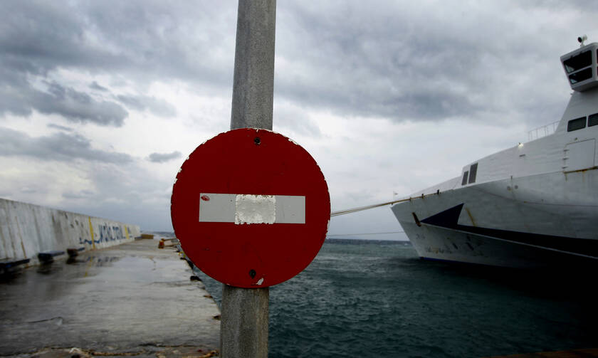 Καιρός: Δεμένα τα πλοία στα λιμάνια - Πού ισχύει απαγορευτικό απόπλου