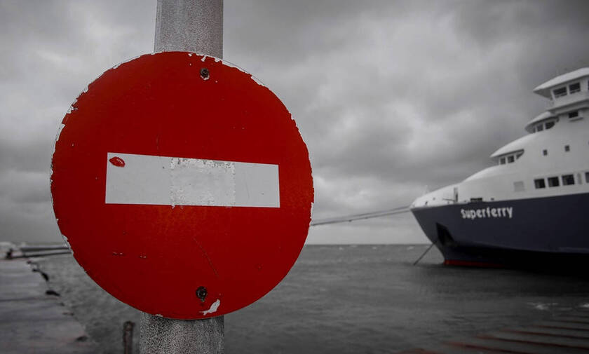 Απαγορευτικό απόπλου: Σε ποια λιμάνια είναι δεμένα τα πλοία 
