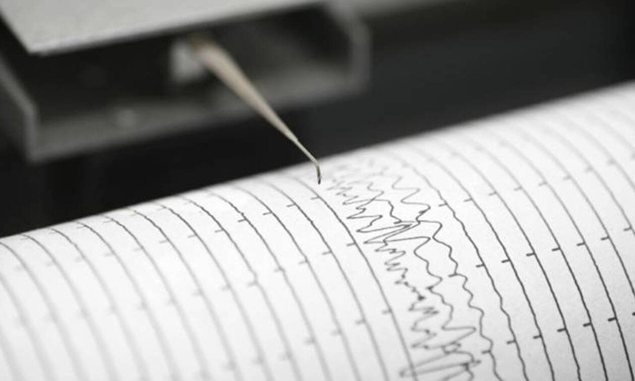 Σεισμός στον Κορινθιακό κόλπο - «Ταρακουνήθηκε» η Αθήνα (pics)
