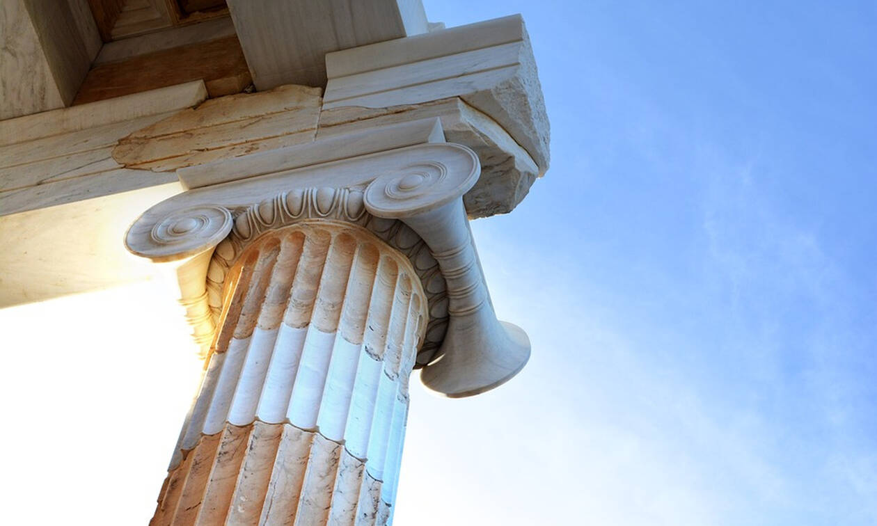 Γαλλικό αίτημα στην UNESCO: Αναγνωρίστε τα αρχαία ελληνικά ως παγκόσμια πολιτιστική κληρονομιά