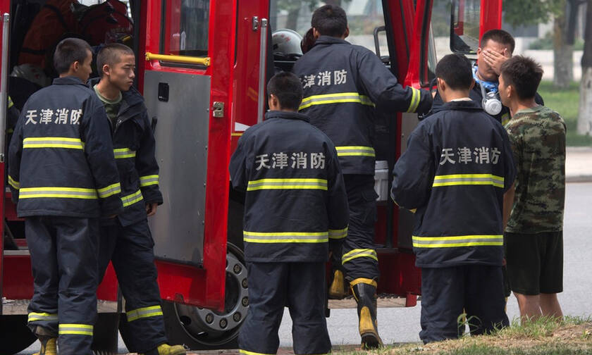 Κίνα: 27 πυροσβέστες νεκροί σε δασική πυρκαγιά - Η αλλαγή του αέρα προκάλεσε την τραγωδία (vid)