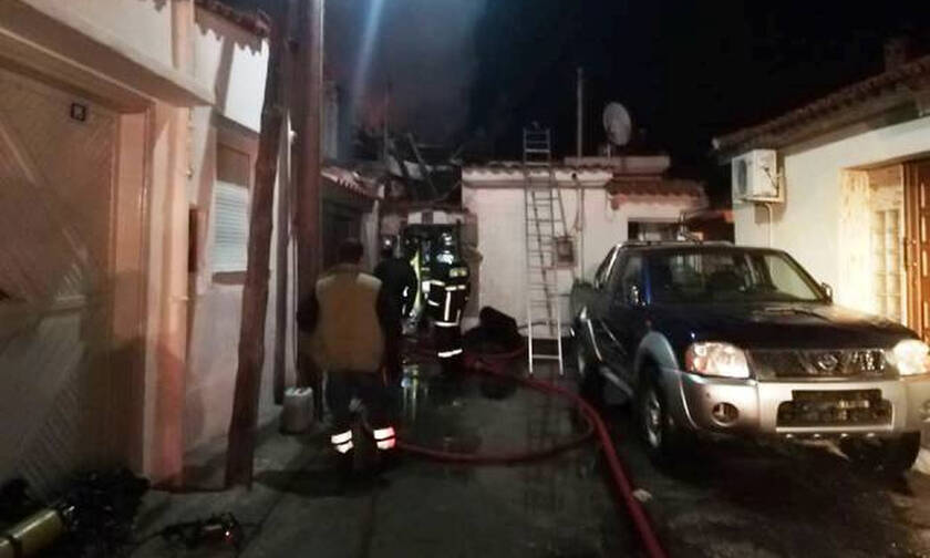 Φωτιά στην Κομοτηνή: 38χρονος κάηκε μέσα στο σπίτι του (pics&vid)
