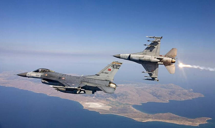 Συναγερμός στο Αιγαίο: Δύο εικονικές αερομαχίες και δεκάδες τουρκικές παραβιάσεις