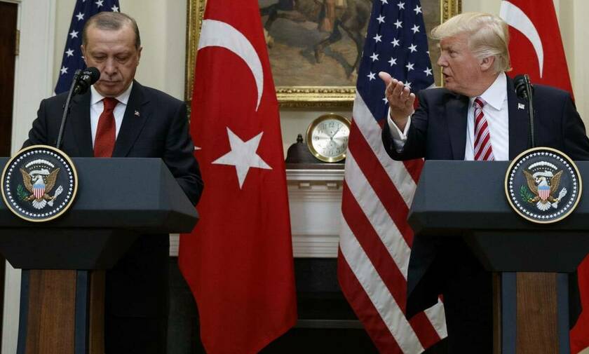 «Πόλεμος» ΗΠΑ - Τουρκίας: Το παρασκήνιο και η σύγκρουση του Τραμπ με τον «σουλτάνο»