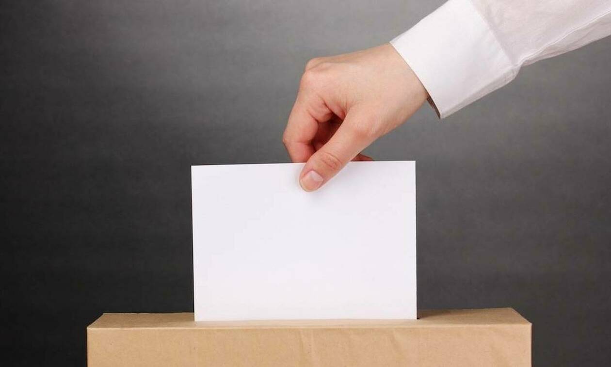 Εκλογές 2019: Δείτε ένα πρωτότυπο εκλογικό κέντρο στον Αστακό
