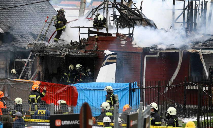 Τραγωδία στη Χιλή: Έξι νεκροί μετά από πτώση αεροπλάνου σε σπίτι