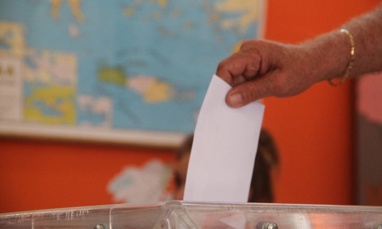 Νέα δημοσκόπηση: Η διαφορά ΣΥΡΙΖΑ - ΝΔ για εθνικές και ευρωεκλογές – Ποιοι μπαίνουν στη Βουλή