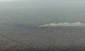 Συγκλονιστικό βίντεο: Επιβάτης αεροπλάνου κατέγραψε τη φωτιά στη Notre Dame κατά τη διάρκεια πτήσης