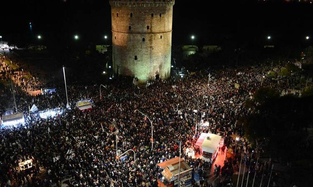 ΠΑΟΚ: Δείτε LIVE τους ξέφρενους πανηγυρισμούς στη Θεσσαλονίκη 