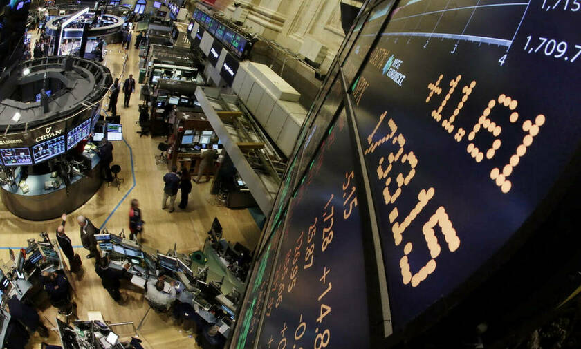 Κλείσιμο με πτώση στη Wall Street - «Φρένο» στο ράλι ανόδου του πετρελαίου