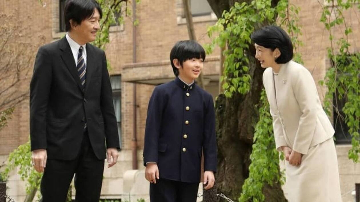 Μυστήριο στην Ιαπωνία: Μαχαίρια βρέθηκαν πάνω στο θρανίο του 12χρονου πρίγκιπα Χισαχίτο