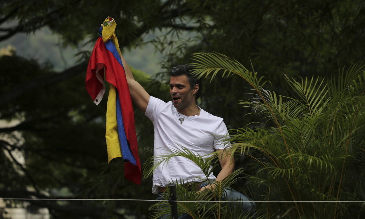 Βενεζουέλα: Στην πρεσβεία της Χιλής ο ηγέτης της αντιπολίτευσης Λεοπόλδο Λόπες