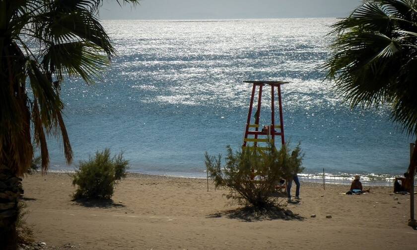 Οι κατάλληλες, οι ακατάλληλες και οι άκρως επικίνδυνες παραλίες στην Αττική