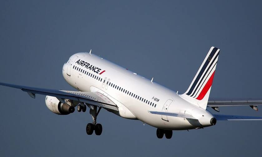 «Θρίλερ» με αεροσκάφος της Air France - Έκανε αναγκαστική προσγείωση