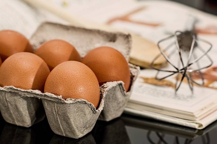 Αυγά (όχι περισσότεροι από 2-3 κρόκοι/εβδομάδα)