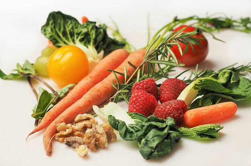 Φρούτα και λαχανικά (4-5 μερίδες/καθημερινά)