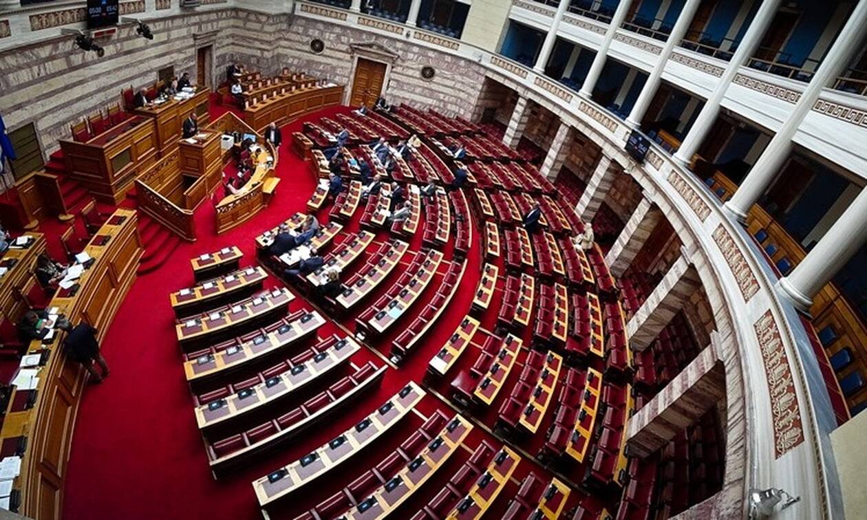 Βουλή: Απορρίφθηκαν τα αιτήματα για άρση ασυλίας των Φίλη, Φορτσάκη και Φωκά
