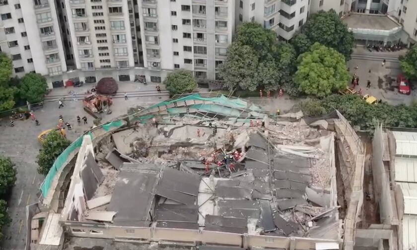 Τραγωδία στην Σαγκάη: Τουλάχιστον 7 νεκροί από την κατάρρευση κτηρίου (pics)