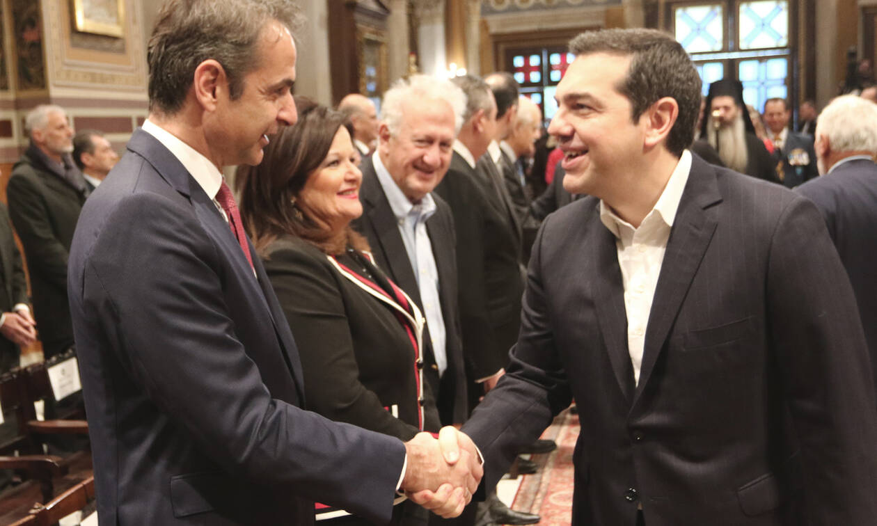 Δημοσκοπήσεις: Πώς βαθμολογούν οι Έλληνες Τσίπρα και Μητσοτάκη - Ποιος κερδίζει 
