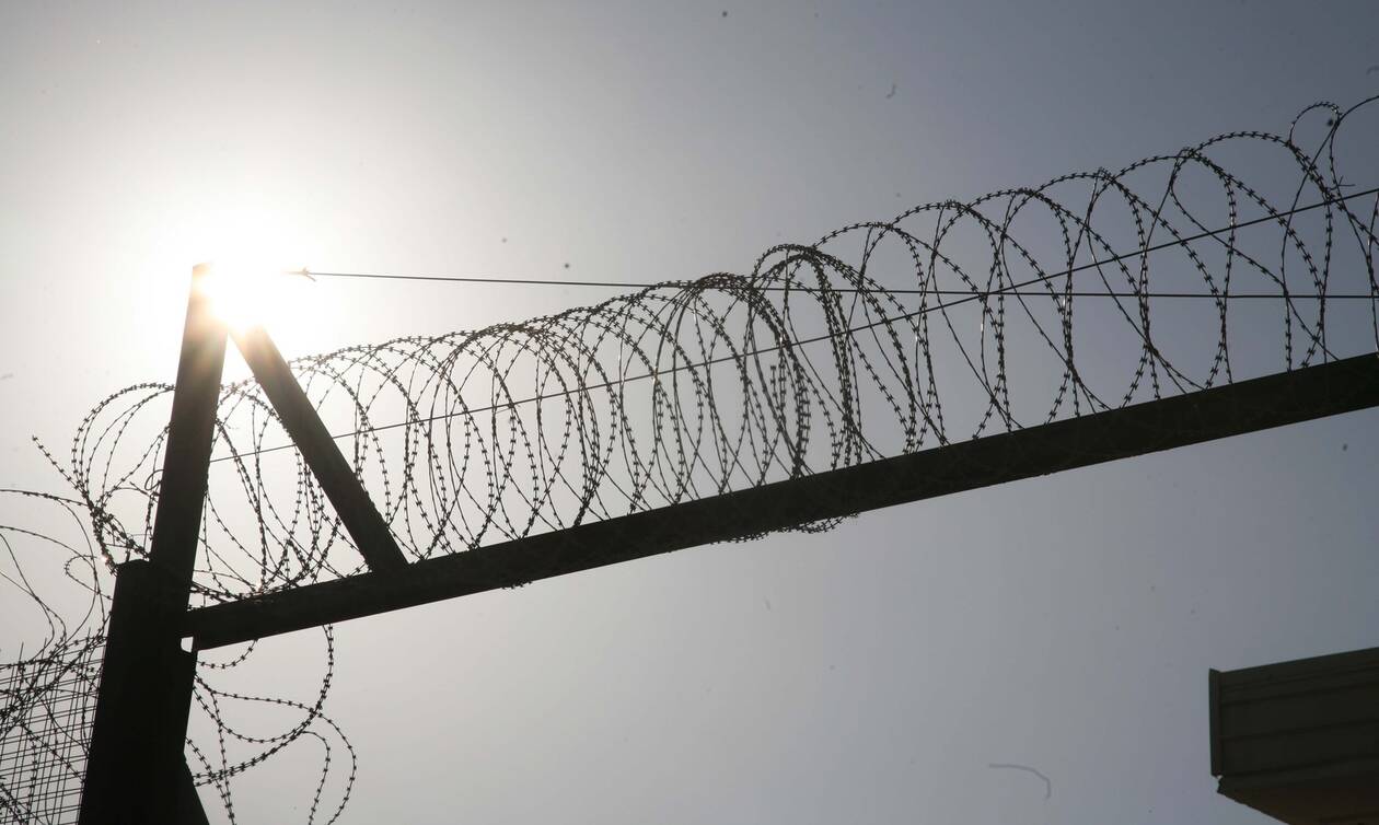 Συναγερμός: Απόδραση δύο κρατουμένων από τις φυλακές Αυλώνα