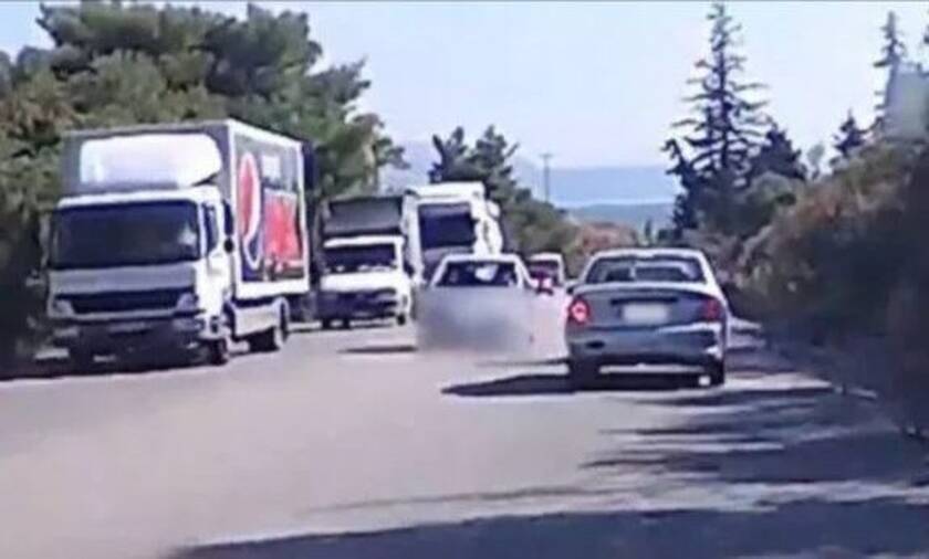 Οδηγός στην Κρήτη κάνει την πιο ηλίθια κι επικίνδυνη προσπέραση που έχετε δει!