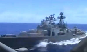 Παραλίγο σύγκρουση αμερικανικού και ρωσικού πλοίου – Δείτε το συγκλονιστικό βίντεο 
